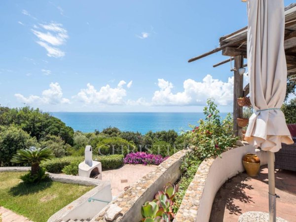 casa indipendente in vendita a San Felice Circeo in zona Punta Rossa