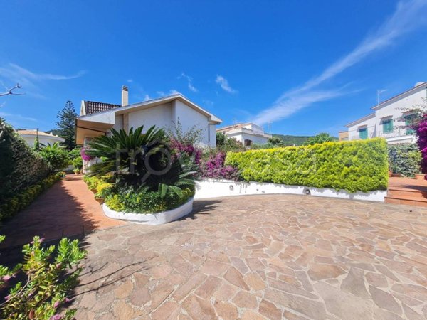 casa indipendente in vendita a San Felice Circeo