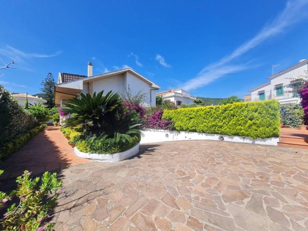 casa indipendente in vendita a San Felice Circeo