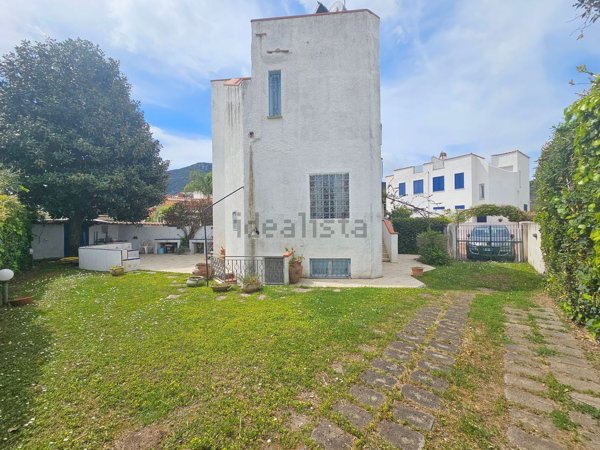 casa indipendente in vendita a San Felice Circeo