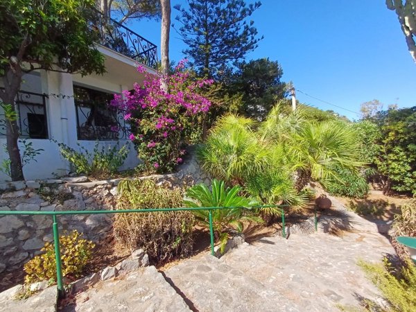 casa indipendente in vendita a San Felice Circeo