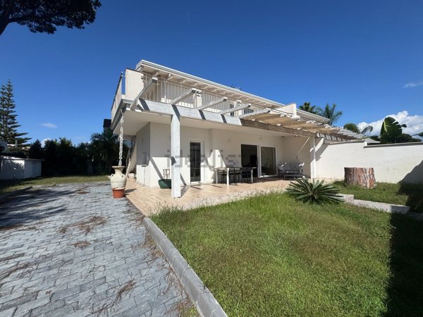 casa indipendente in vendita a San Felice Circeo