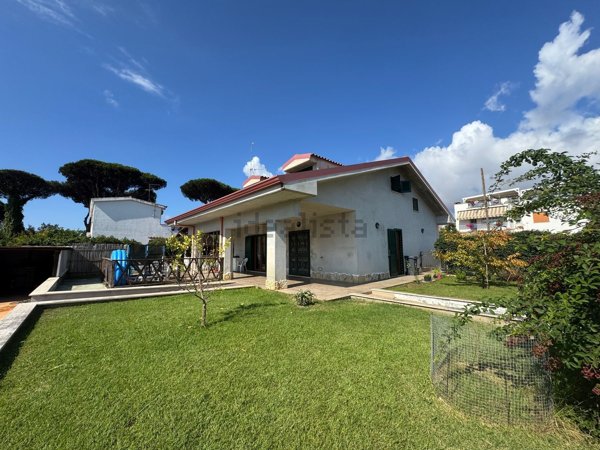 casa indipendente in vendita a San Felice Circeo