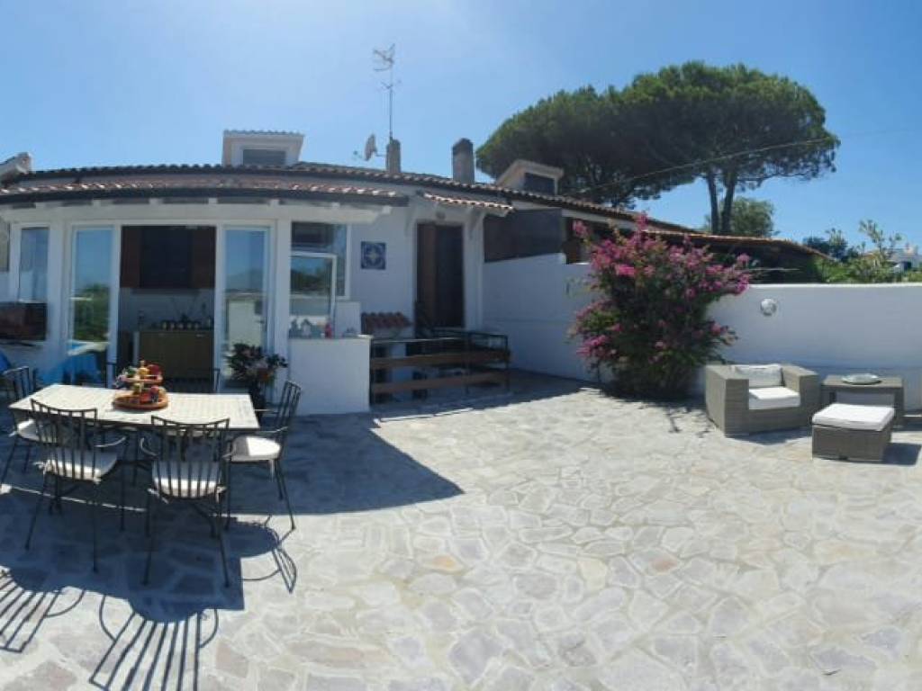 casa indipendente in vendita a San Felice Circeo