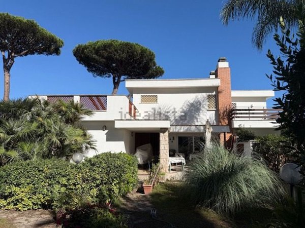 casa indipendente in vendita a San Felice Circeo