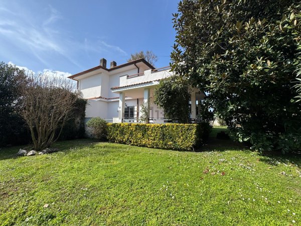 casa indipendente in vendita a San Felice Circeo