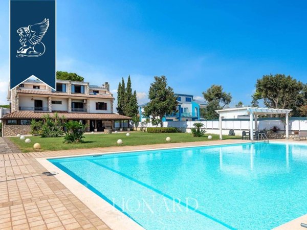 casa indipendente in vendita a San Felice Circeo in zona Torre Olevola