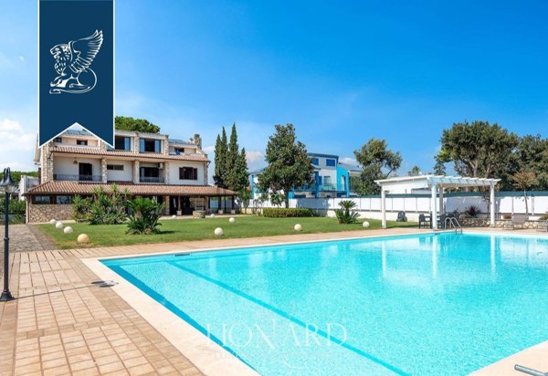 casa indipendente in vendita a San Felice Circeo in zona Torre Olevola