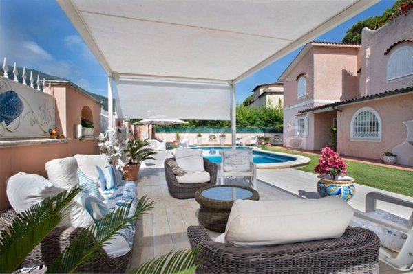 casa indipendente in vendita a San Felice Circeo