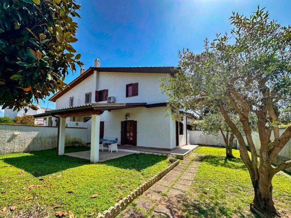 casa indipendente in vendita a San Felice Circeo
