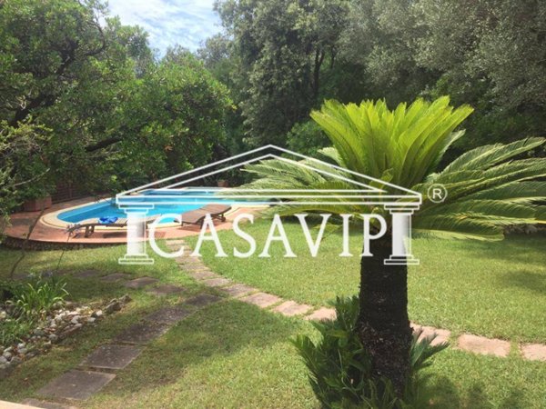 casa indipendente in vendita a San Felice Circeo in zona Punta Rossa