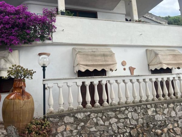 casa indipendente in vendita a San Felice Circeo in zona Punta Rossa
