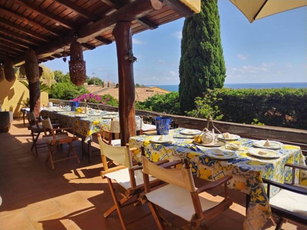 casa indipendente in vendita a San Felice Circeo in zona Punta Rossa