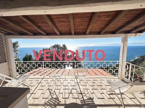 appartamento in vendita a San Felice Circeo in zona Punta Rossa