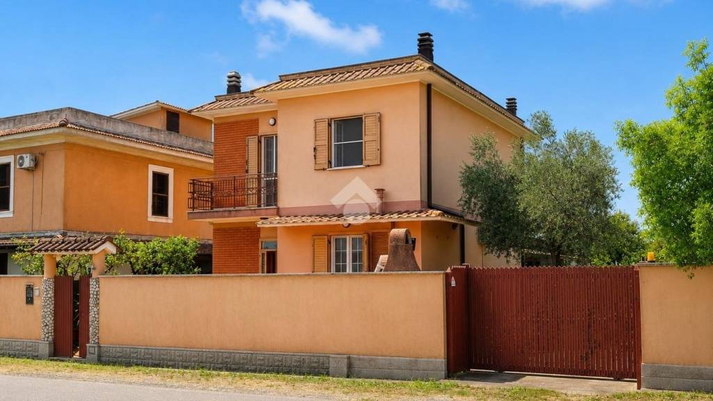 casa indipendente in vendita a San Felice Circeo in zona Torre Olevola