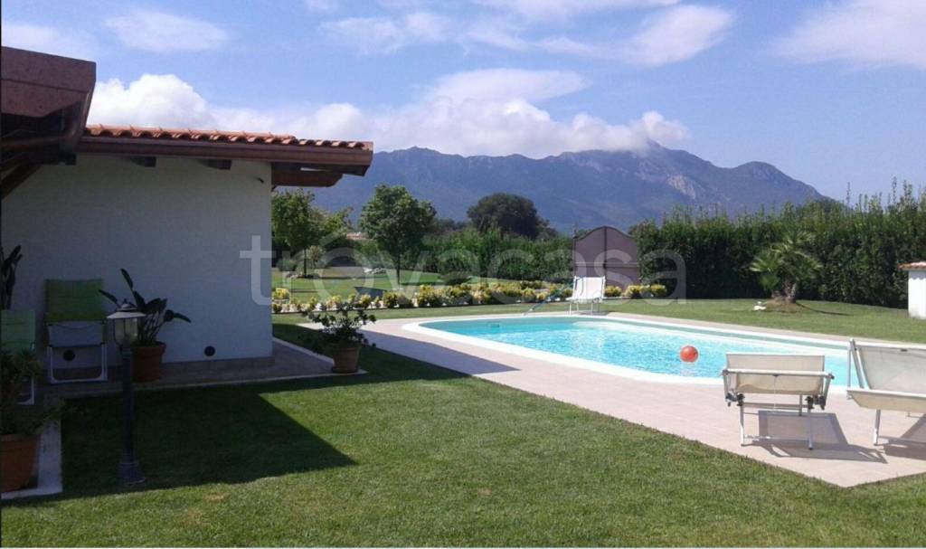 casa indipendente in vendita a San Felice Circeo in zona Vigne di Circe
