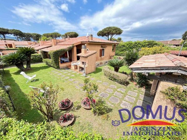 casa indipendente in vendita a San Felice Circeo in zona Torre Olevola