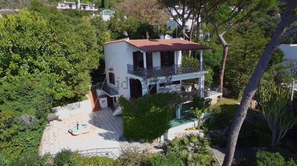 casa indipendente in vendita a San Felice Circeo in zona Punta Rossa