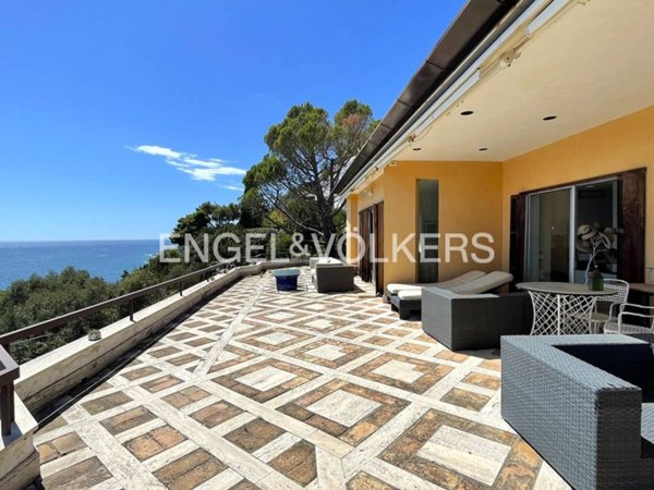 casa indipendente in vendita a San Felice Circeo in zona Punta Rossa