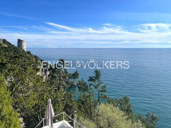 casa indipendente in vendita a San Felice Circeo in zona Punta Rossa