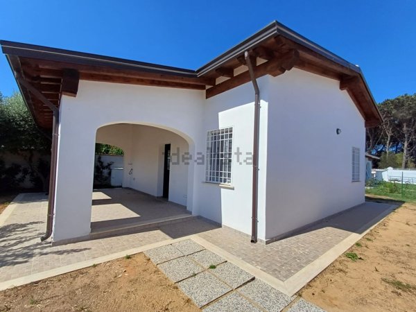 casa indipendente in vendita a San Felice Circeo in zona Campo La Mola