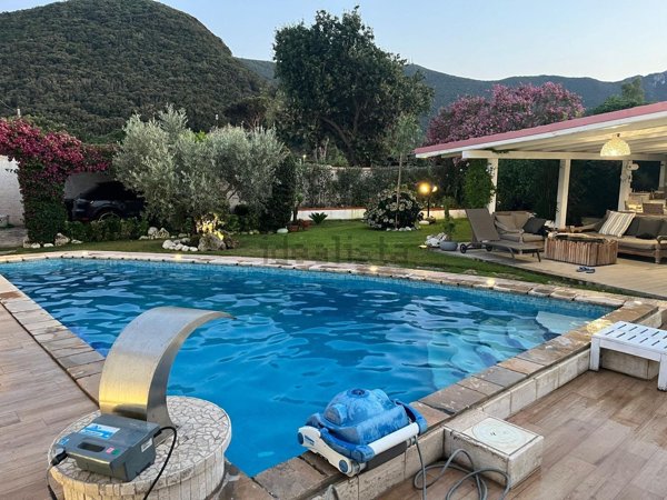 casa indipendente in vendita a San Felice Circeo in zona Mezzomonte