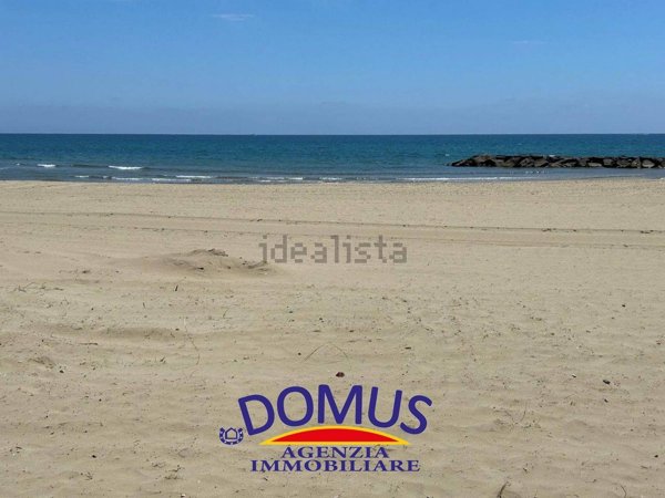 casa indipendente in vendita a San Felice Circeo in zona Torre Olevola