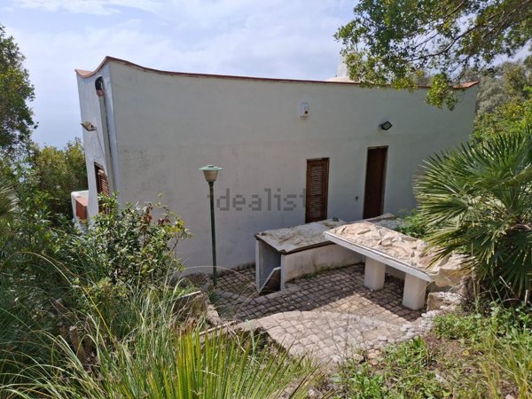 casa indipendente in vendita a San Felice Circeo in zona Punta Rossa
