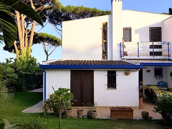 casa indipendente in vendita a San Felice Circeo in zona Torre Olevola