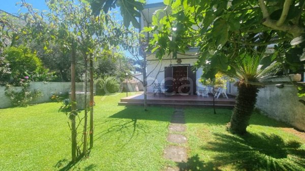 casa indipendente in vendita a San Felice Circeo in zona Torre Olevola