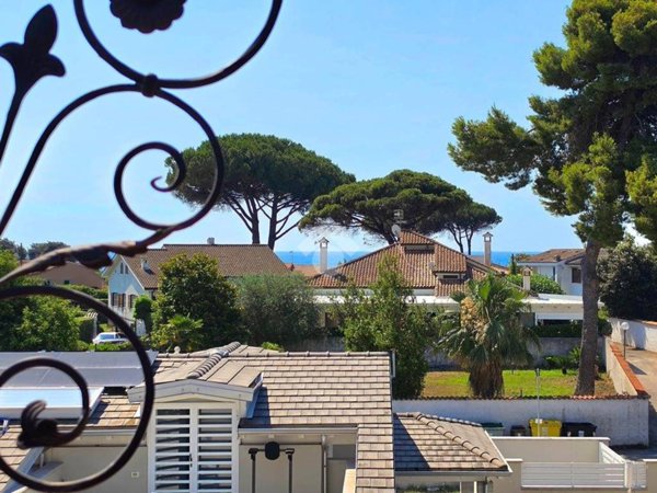 casa indipendente in vendita a San Felice Circeo in zona Torre Olevola