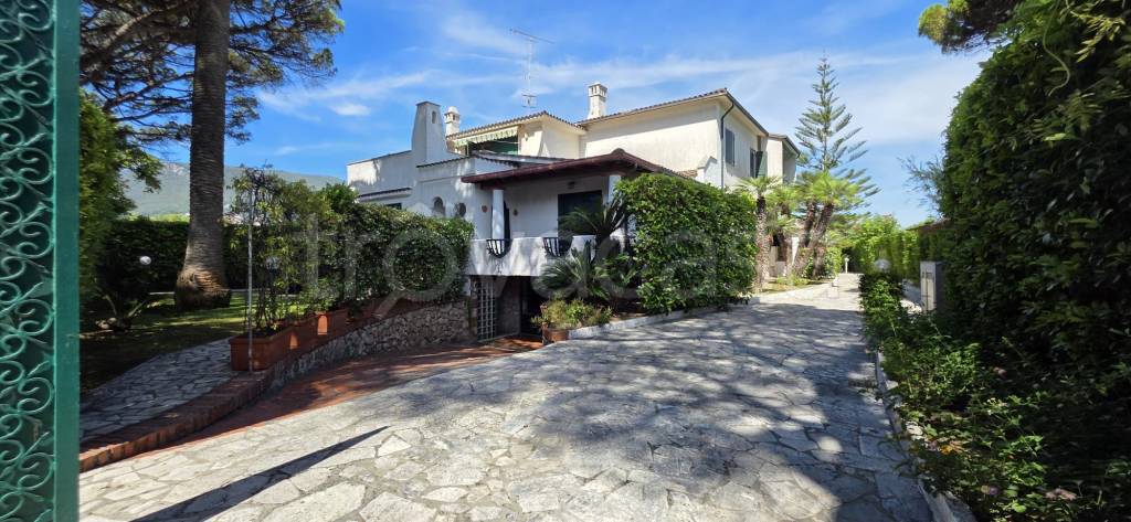 appartamento in vendita a San Felice Circeo
