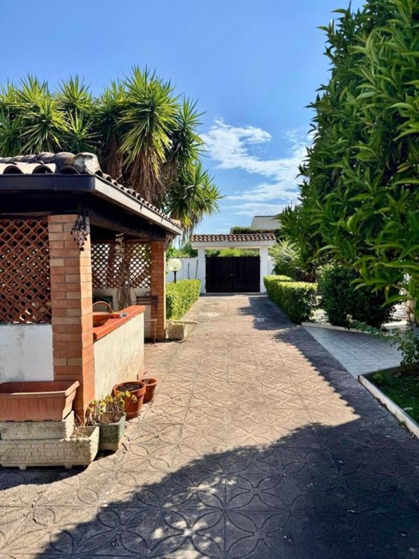 casa indipendente in vendita a San Felice Circeo
