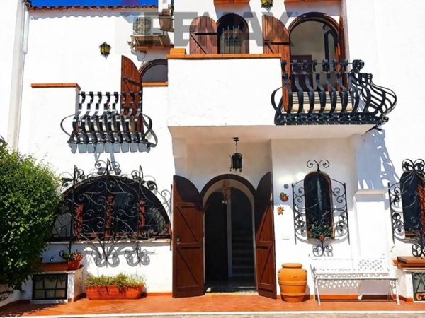 casa indipendente in vendita a San Felice Circeo