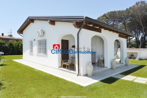 casa indipendente in vendita a San Felice Circeo in zona Torre Olevola