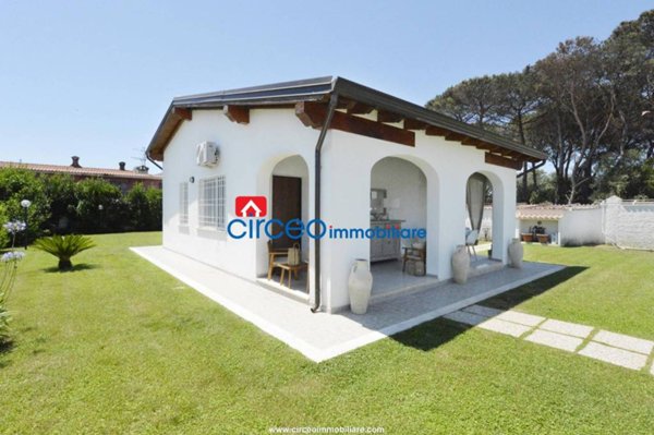 casa indipendente in vendita a San Felice Circeo in zona Torre Olevola