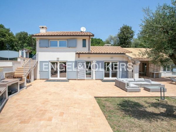 casa indipendente in vendita a San Felice Circeo