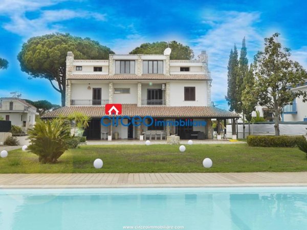 casa indipendente in vendita a San Felice Circeo in zona Torre Olevola