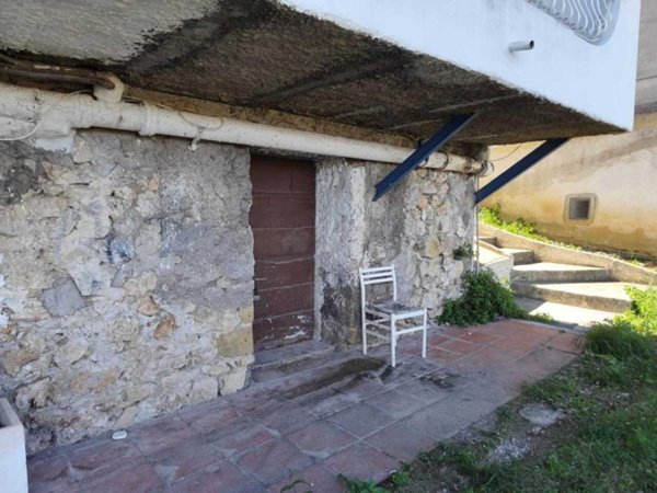 intera palazzina in vendita a San Felice Circeo