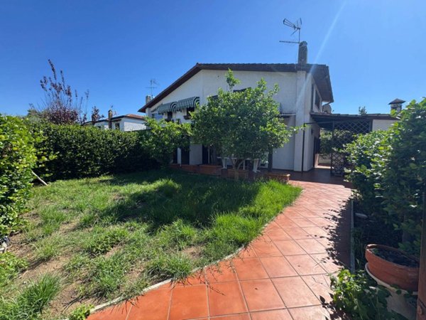 casa indipendente in vendita a San Felice Circeo in zona Torre Olevola