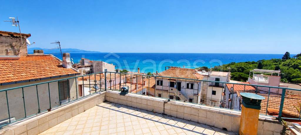 appartamento in vendita a San Felice Circeo