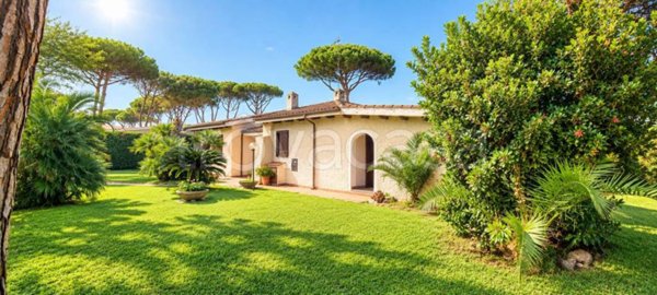 casa indipendente in vendita a San Felice Circeo in zona Torre Olevola