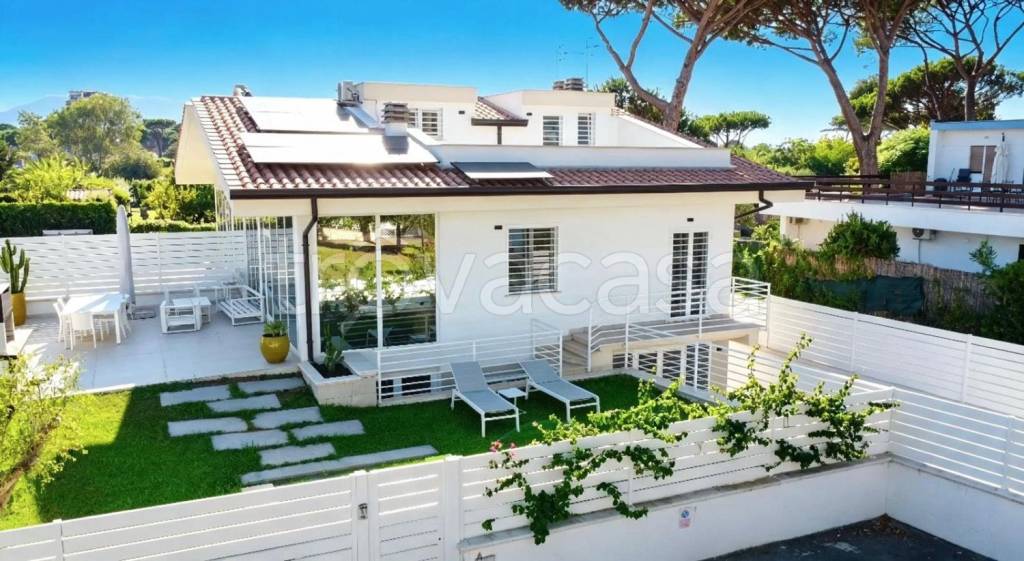 casa indipendente in vendita a San Felice Circeo in zona Torre Olevola