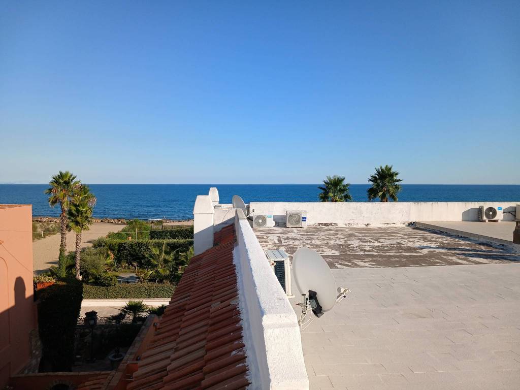 casa indipendente in vendita a San Felice Circeo