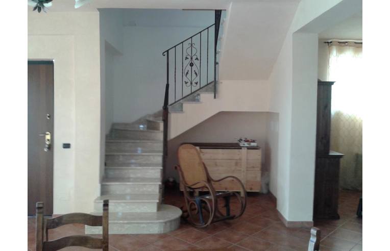casa indipendente in vendita a Santi Cosma e Damiano