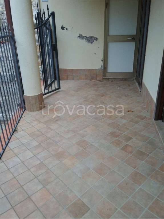 casa indipendente in vendita a Santi Cosma e Damiano