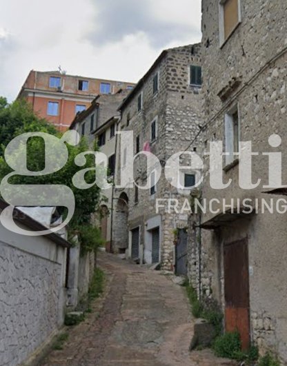 casa indipendente in vendita a Santi Cosma e Damiano