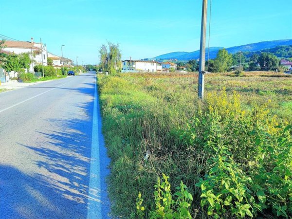 terreno agricolo in vendita a Santi Cosma e Damiano