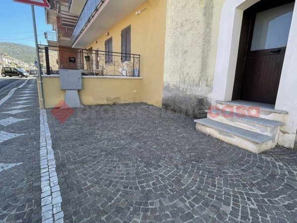 casa semindipendente in vendita a Santi Cosma e Damiano