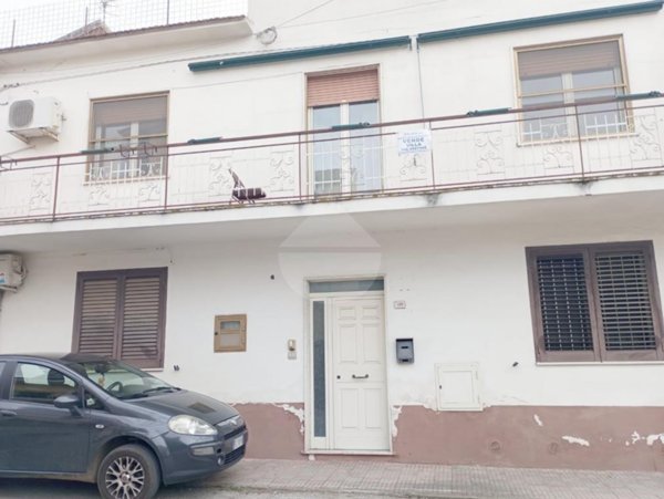 casa indipendente in vendita a Santi Cosma e Damiano